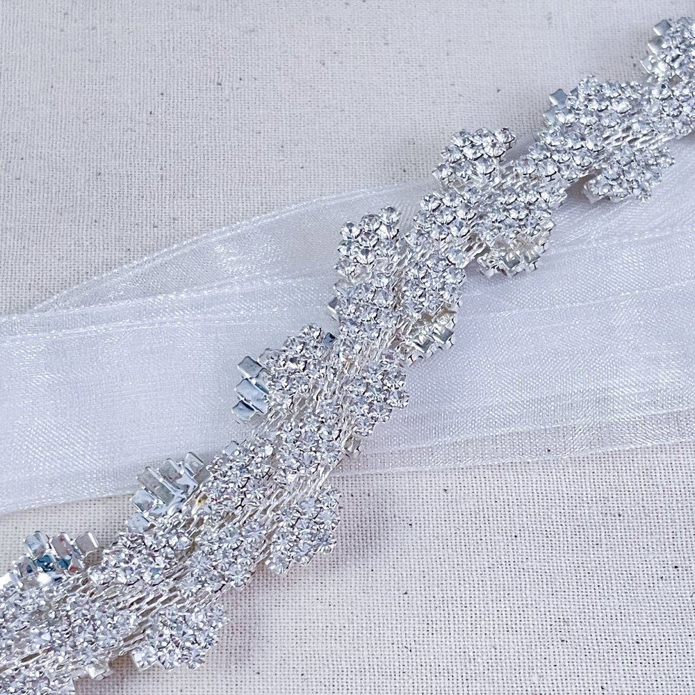 "Bliss" White Ribbon Geometric Sash - Picture 3 of 3